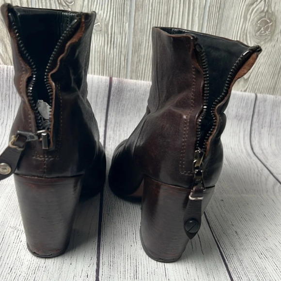 RAG & BONE Newbury Brown Leather Block Heel Ankle Bootie size 38/ 8 - Picture 2 of 9